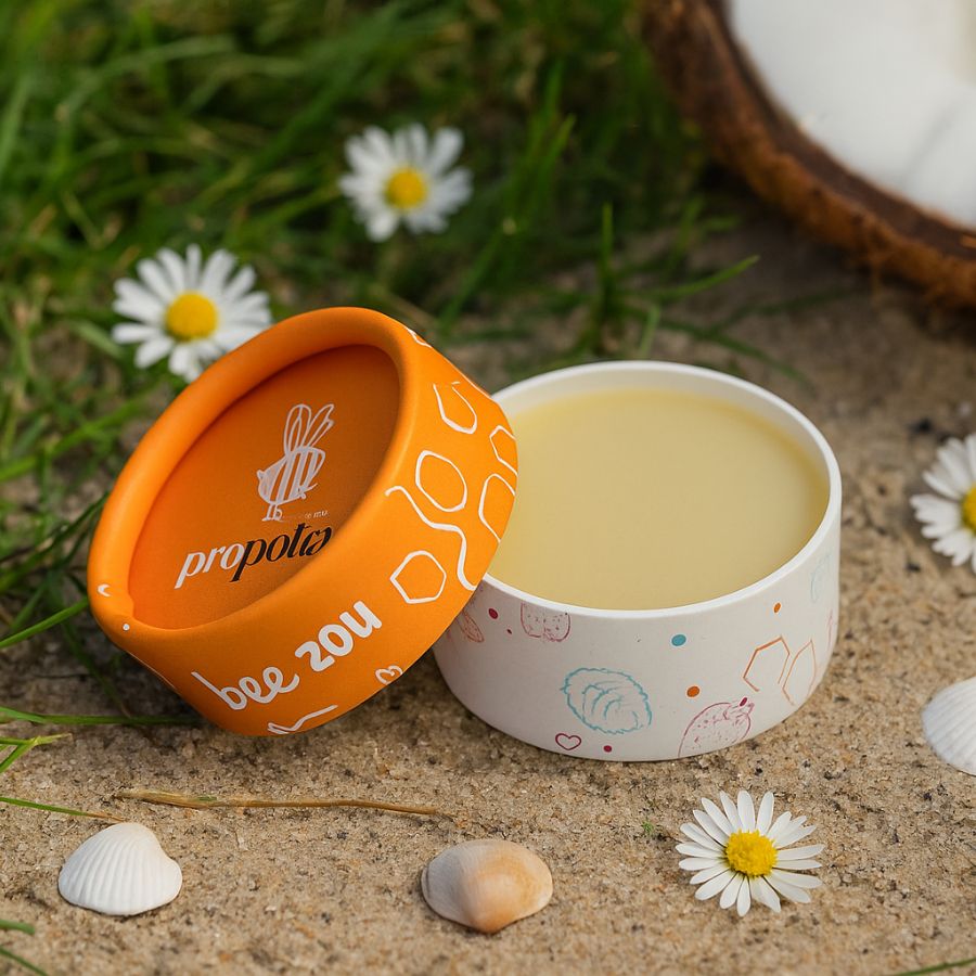 Natuurlijke lippenbalsem rijk aan honing- Lekkerhoning.nl