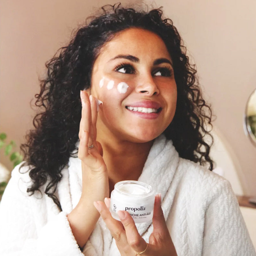 Rijke Anti-Verouderingscrème met Pollen & Hyaluronzuur – Propolia Gezichtscrème 50 ml- Lekkerhoning.nl